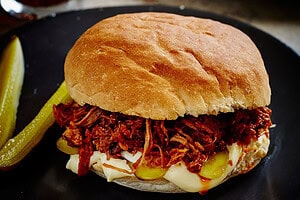 pulled-pork-burger